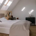 Дом отдыха Flowfort - Karkonosze - Mountain View - Private Hot Tub & Sauna Wojcieszyce