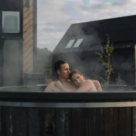 Flowfort - Karkonosze - Mountain View - Private Hot Tub & Sauna Casa vacanze