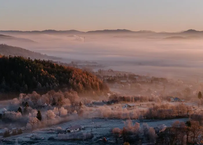 Дом отдыха Flowfort - Karkonosze - Mountain View - Private Hot Tub & Sauna *